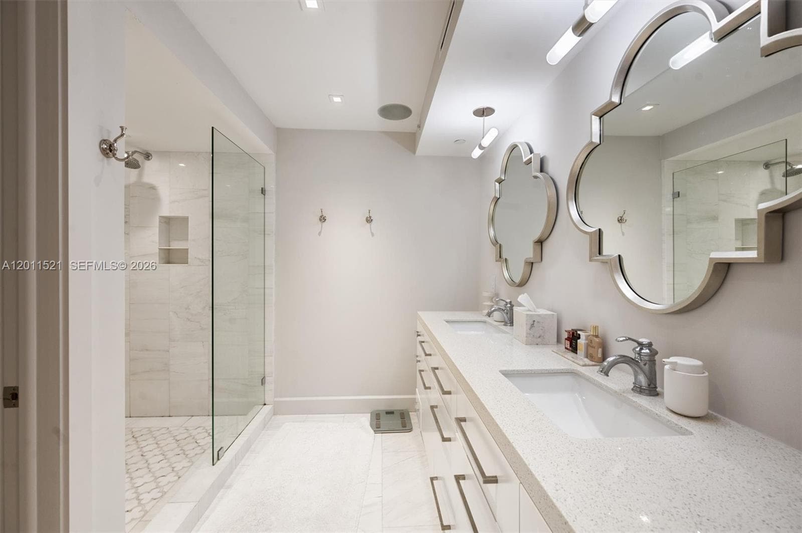 9 Island Ave # 514, Miami Beach FL 33139 — 17