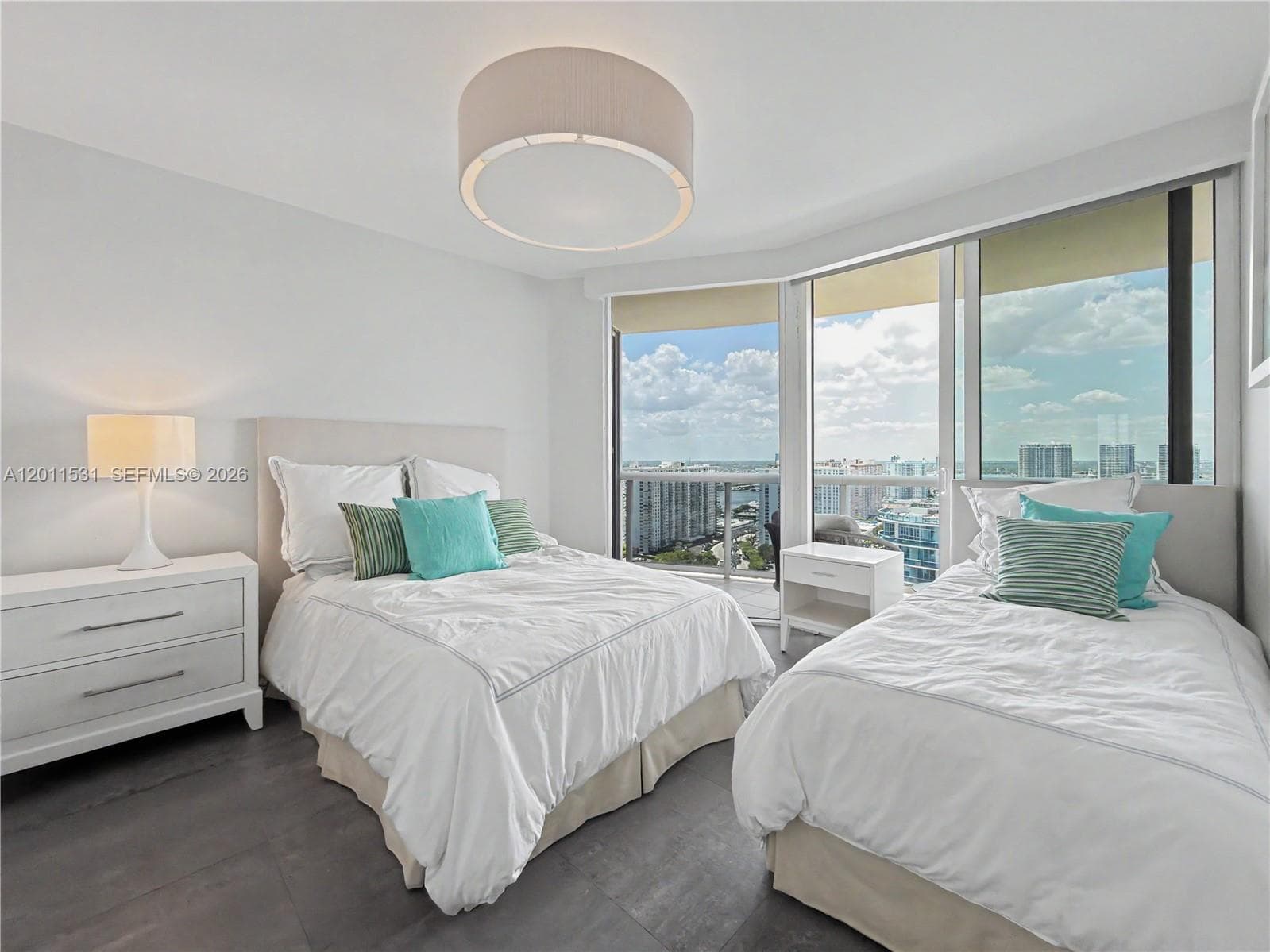 17555 Collins Ave # 2501, Sunny Isles Beach FL 33160 — 16