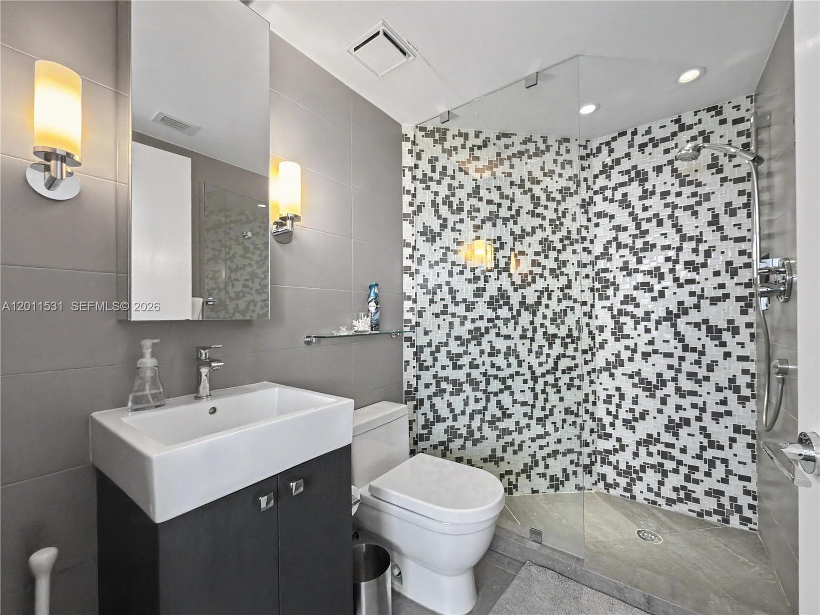 17555 Collins Ave # 2501, Sunny Isles Beach FL 33160 — 11