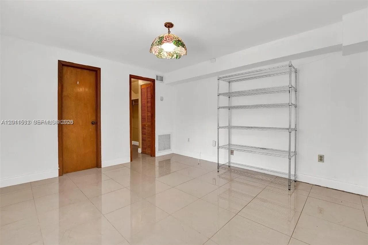 437 swan avenue, Miami Springs FL 33166 — 6