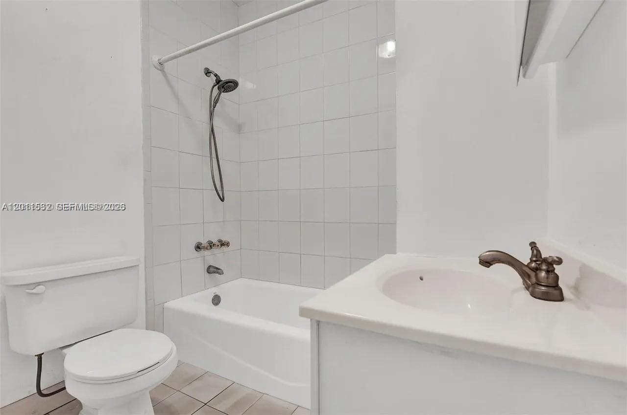 437 swan avenue, Miami Springs FL 33166 — 10