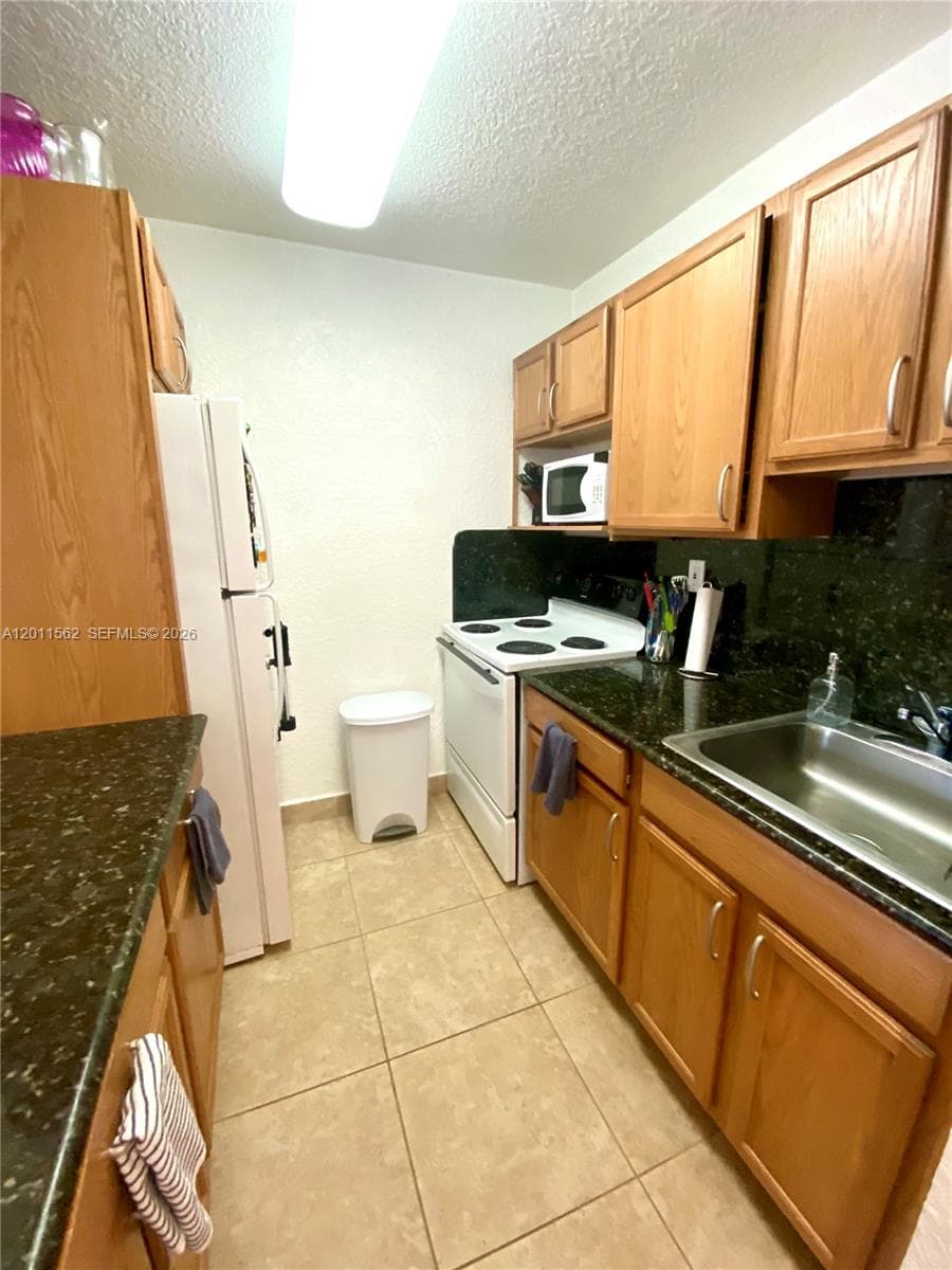 445 SW 11th St # 107, Miami FL 33130 — 7