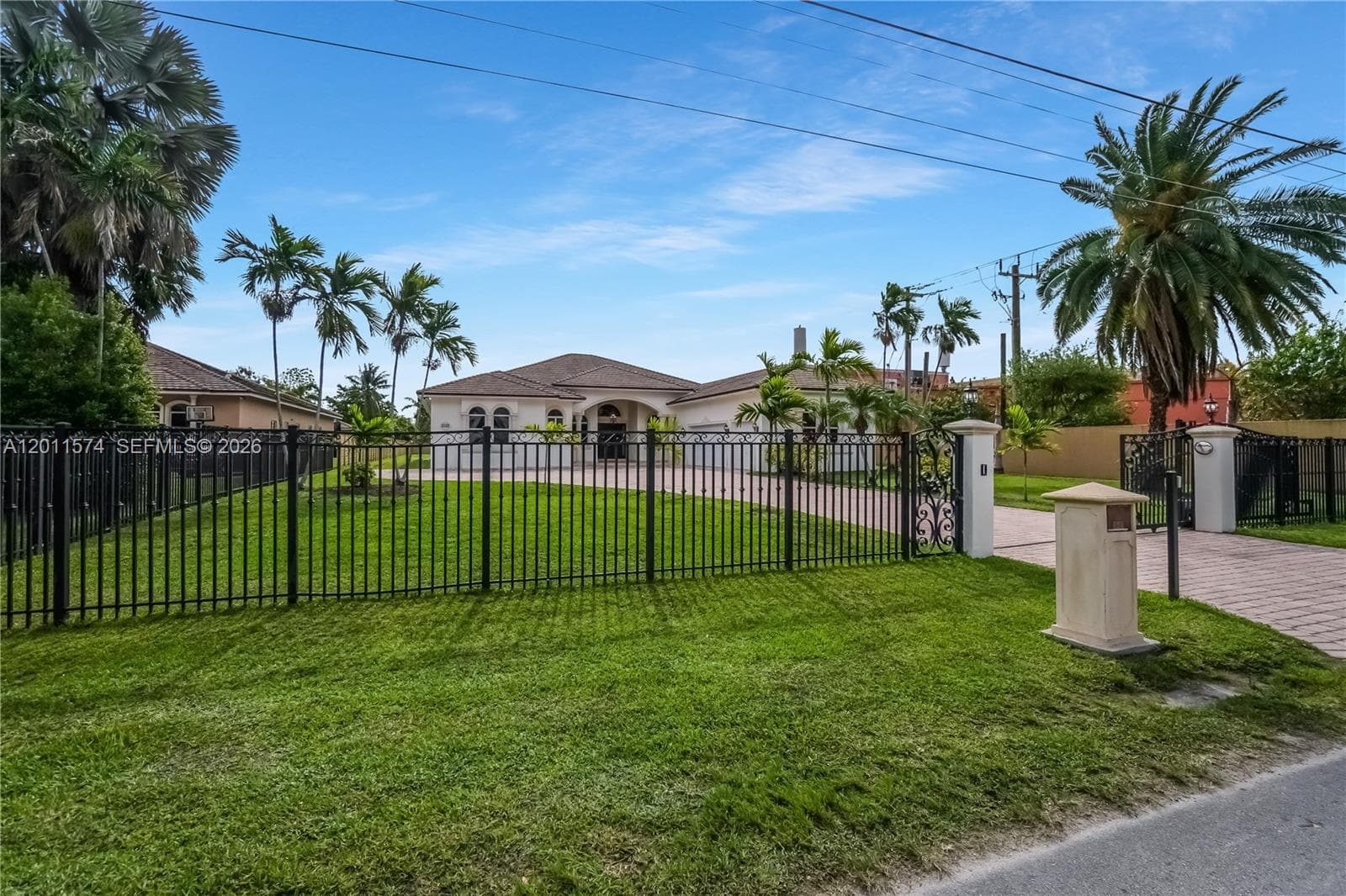 4025 SW 128th Ave, Miami FL 33175 — 88