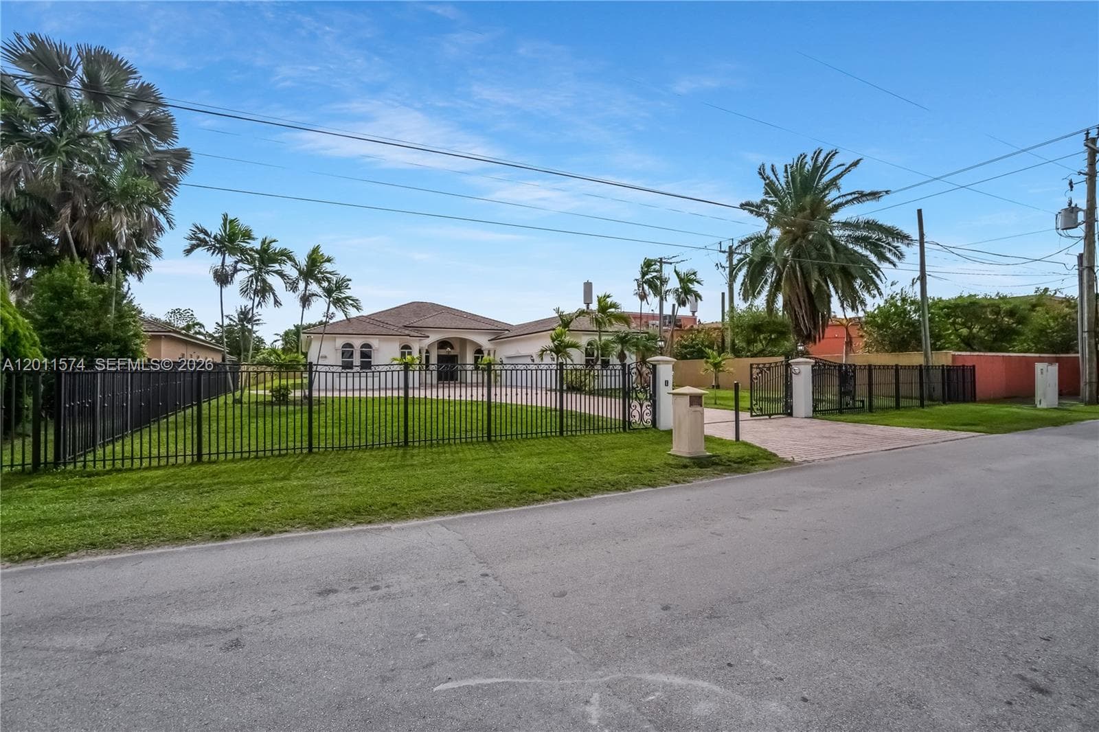 4025 SW 128th Ave, Miami FL 33175 — 87