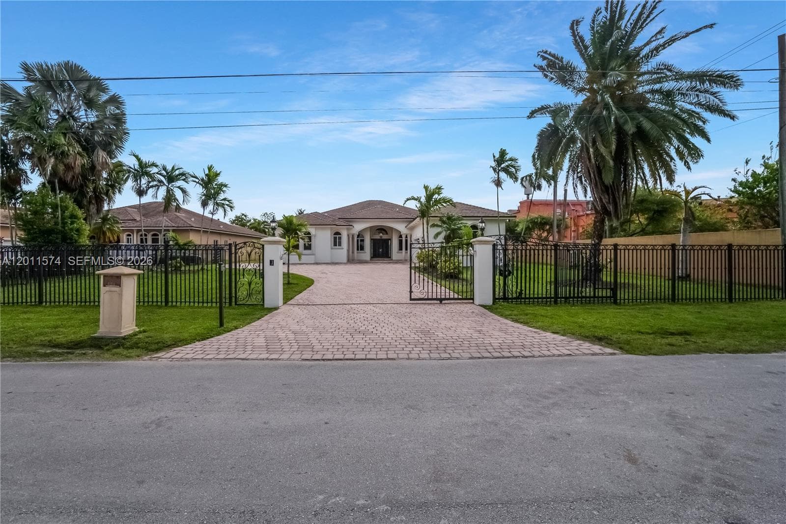4025 SW 128th Ave, Miami FL 33175 — 4