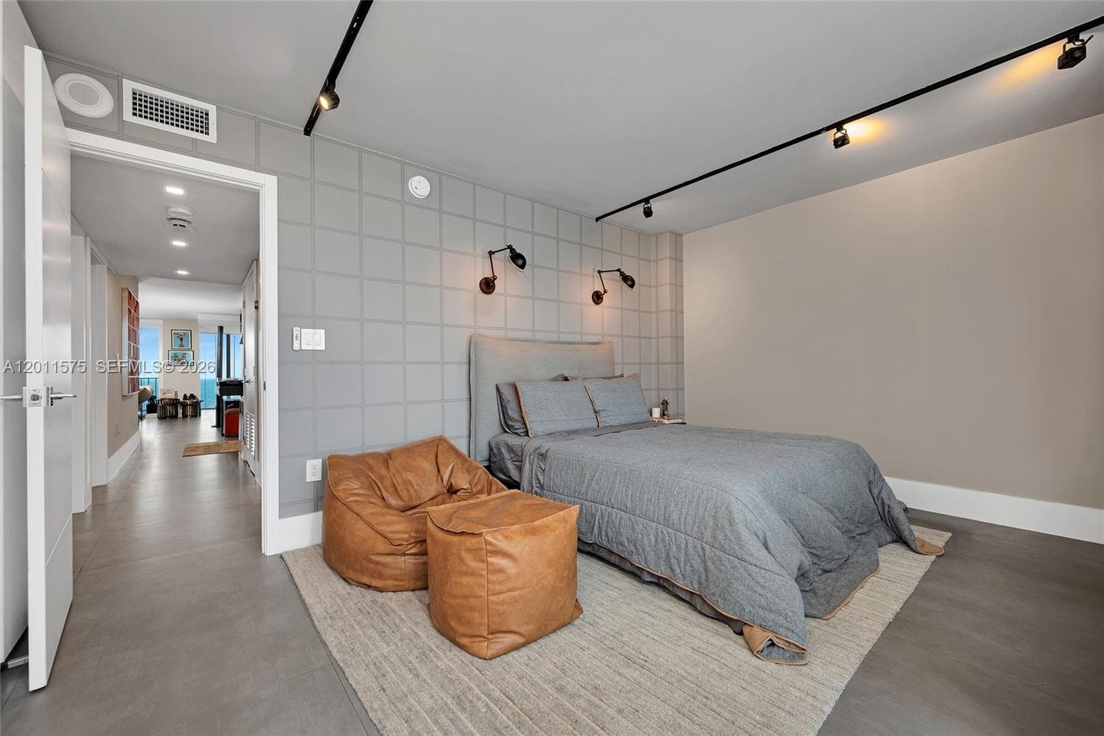 881 Ocean Dr # 7D, Key Biscayne FL 33149 — 32