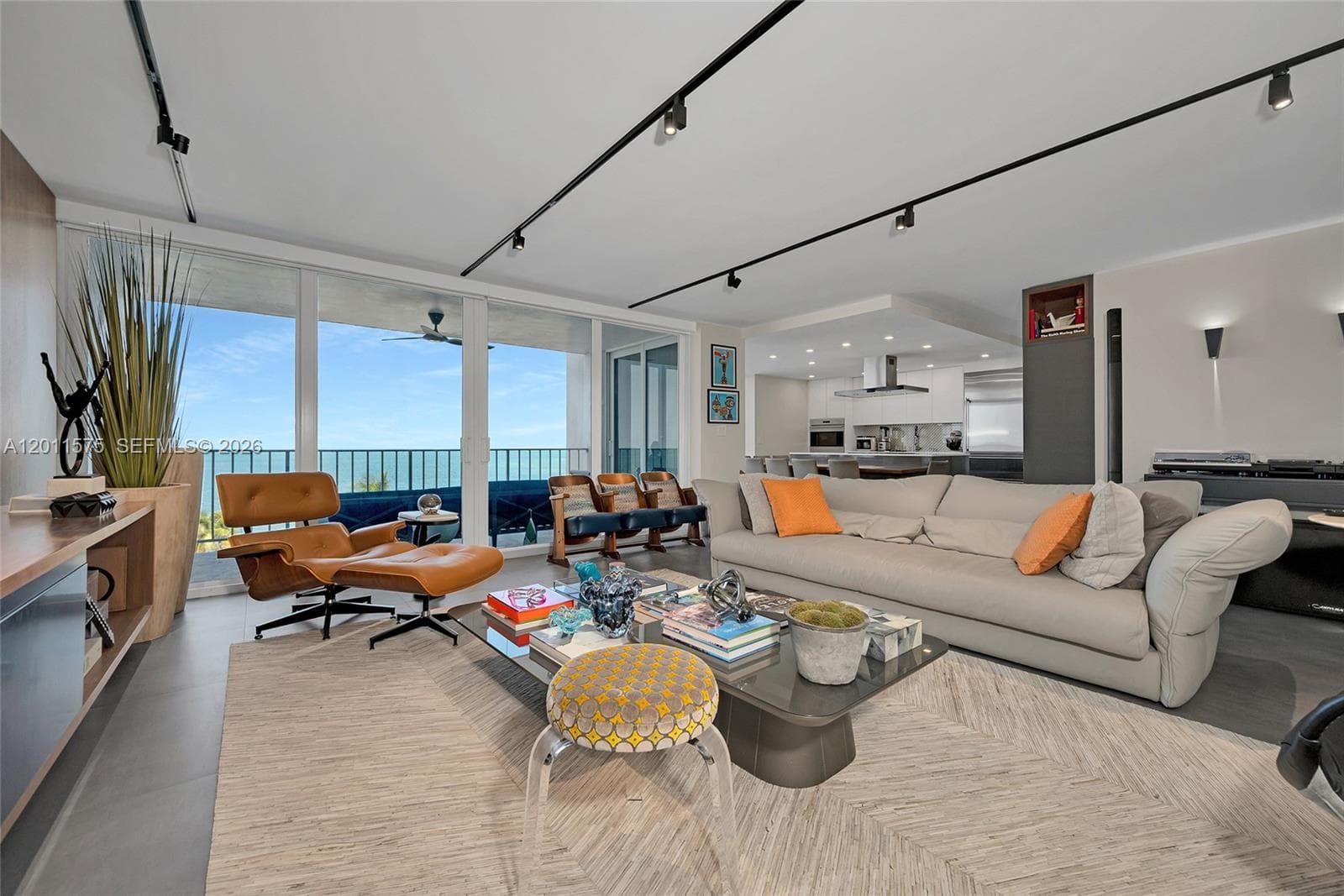 881 Ocean Dr # 7D, Key Biscayne FL 33149 — 1