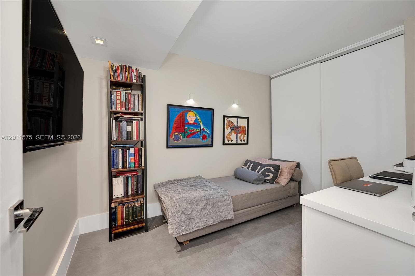 881 Ocean Dr # 7D, Key Biscayne FL 33149 — 24