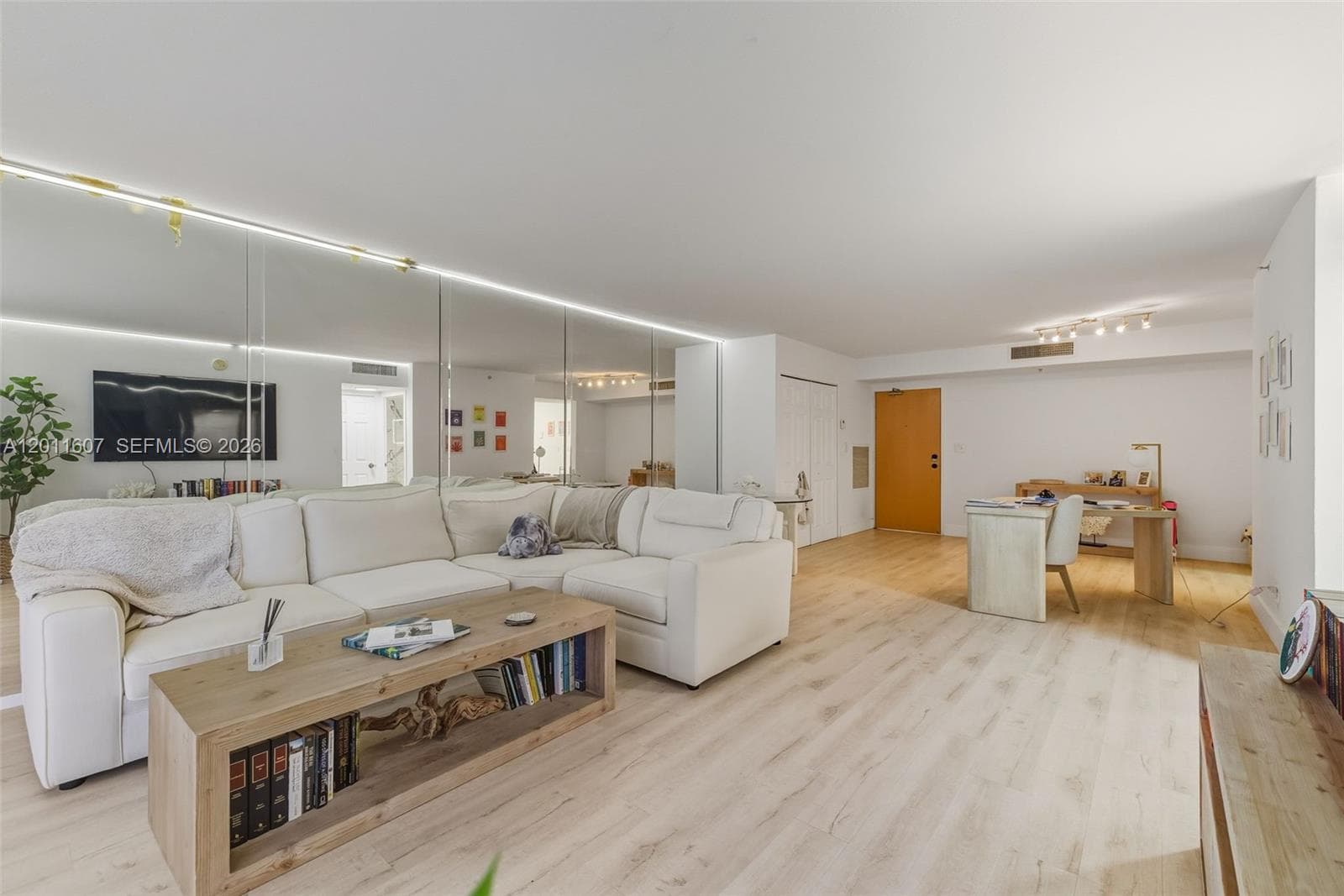 9195 Collins Ave # 404, Surfside FL 33154 — 7