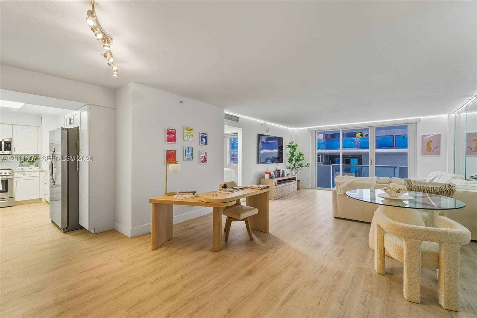 9195 Collins Ave # 404, Surfside FL 33154 — 1
