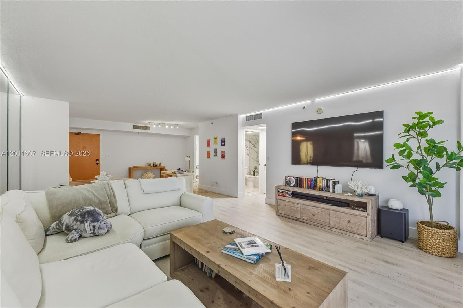 9195 Collins Ave # 404, Surfside FL 33154 — 8
