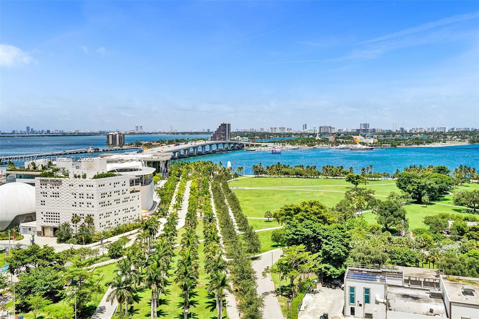 900 Biscayne Blvd # 1808, Miami FL 33132 — 1