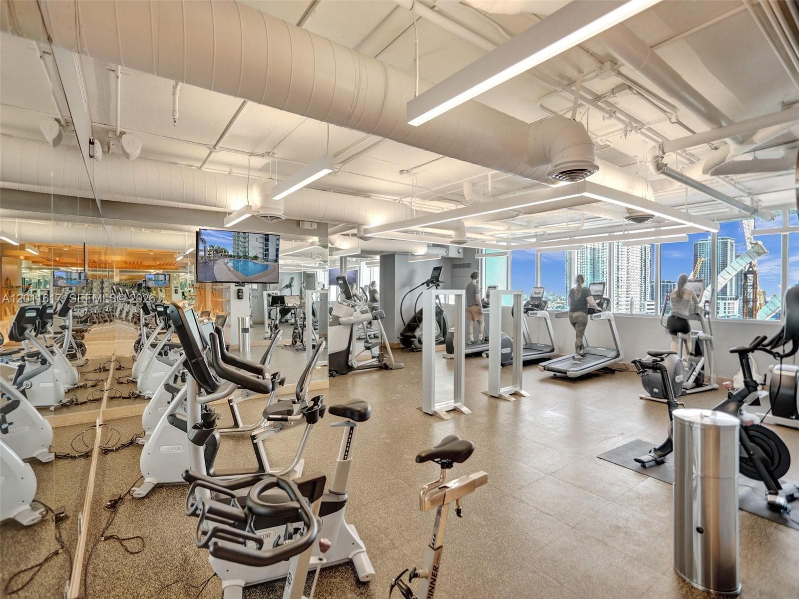 900 Biscayne Blvd # 1808, Miami FL 33132 — 20