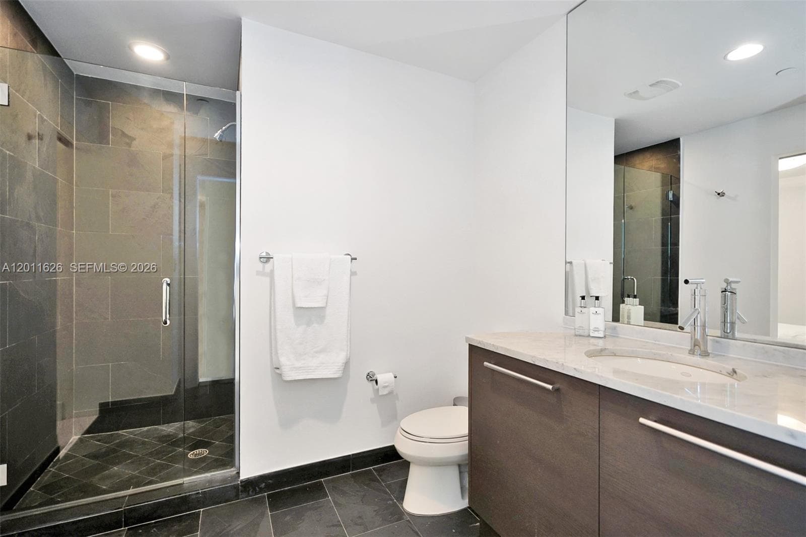 900 Biscayne Blvd # 5510, Miami FL 33132 — 11
