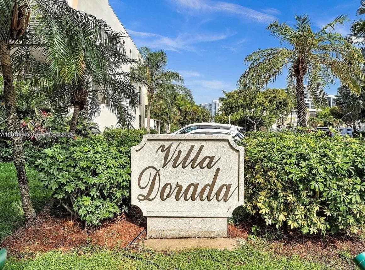 20441 NE 30th Ave # 9, Aventura FL 33180 — 42