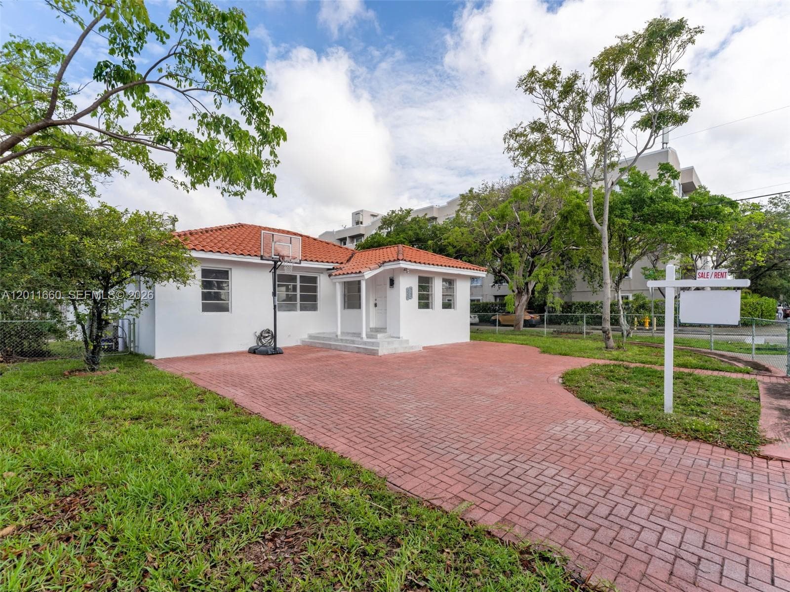 520 NW 32nd Pl # 520, Miami FL 33125 — 3