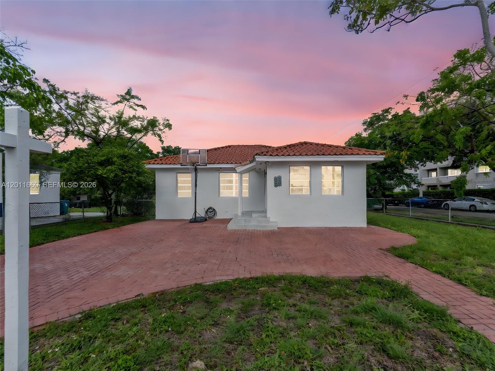 520 NW 32nd Pl # 520, Miami FL 33125 — 1