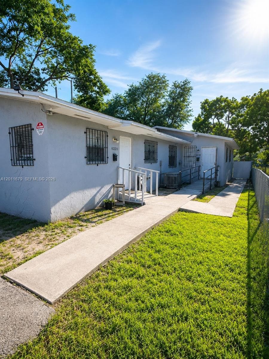 6228 NW 4th Ave, Miami FL 33150 — 2