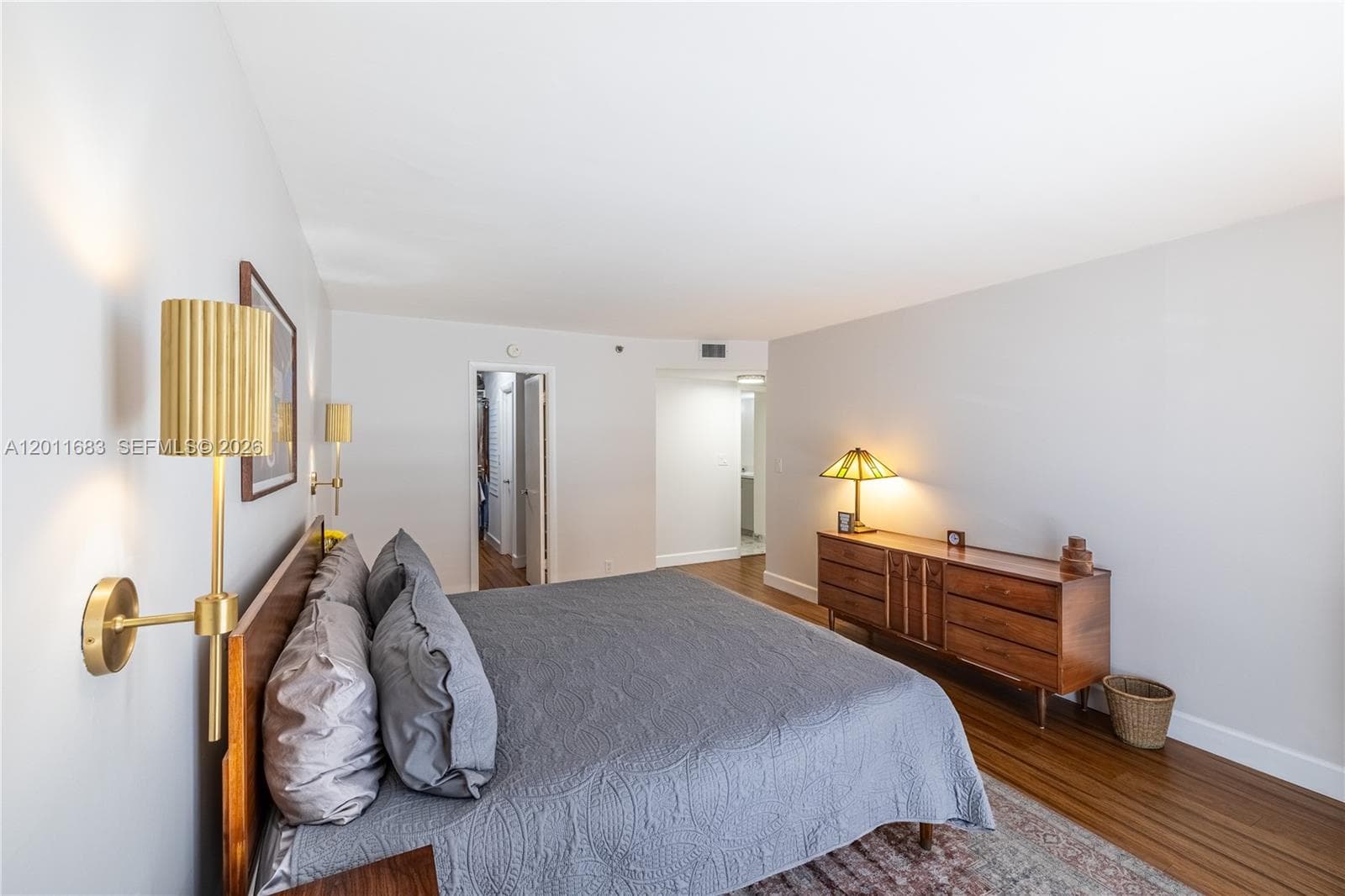 4000 Towerside Ter # 308, Miami FL 33138 — 33