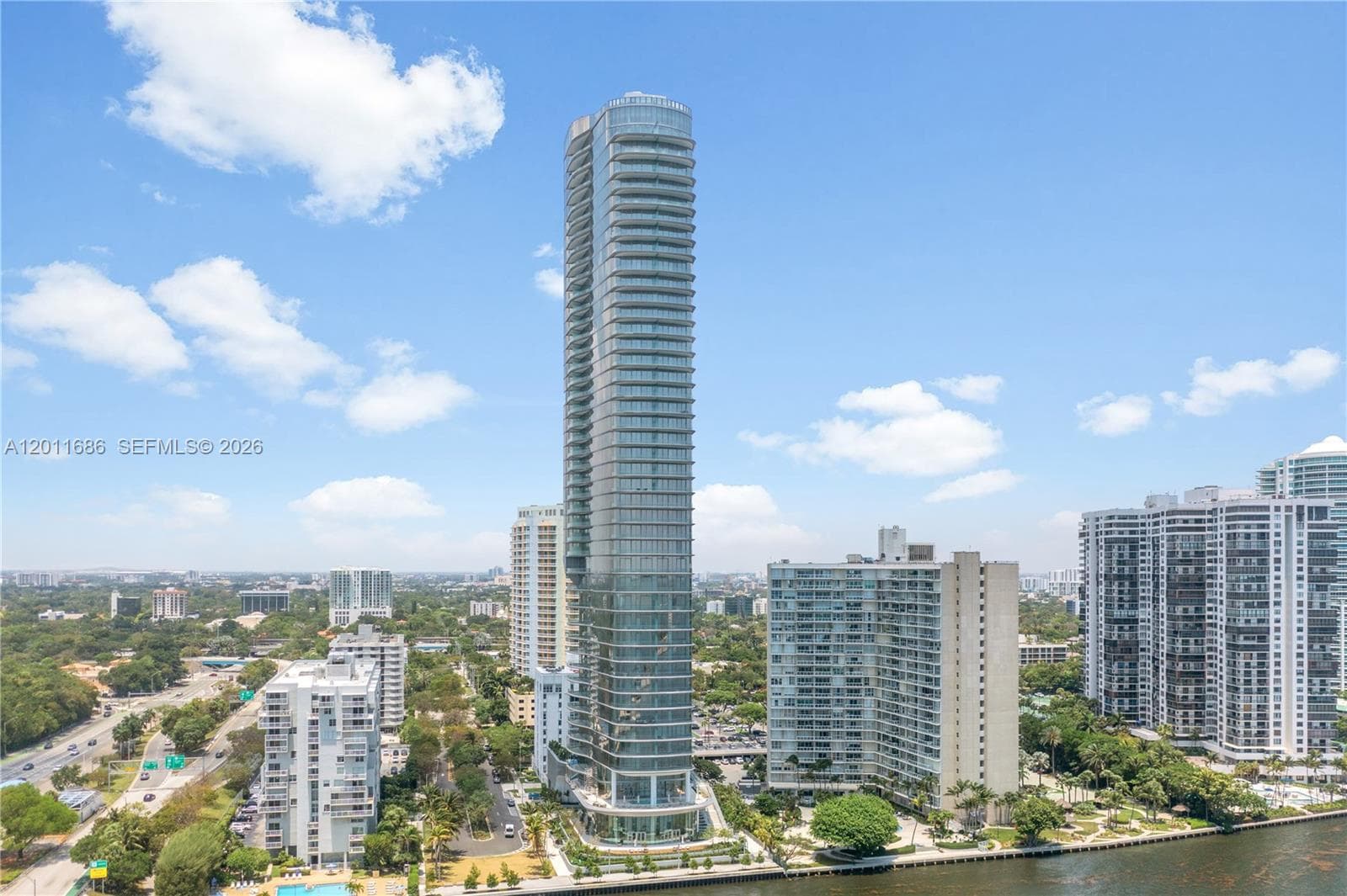 175 25 RD # 3303, Miami FL 33129 — 26