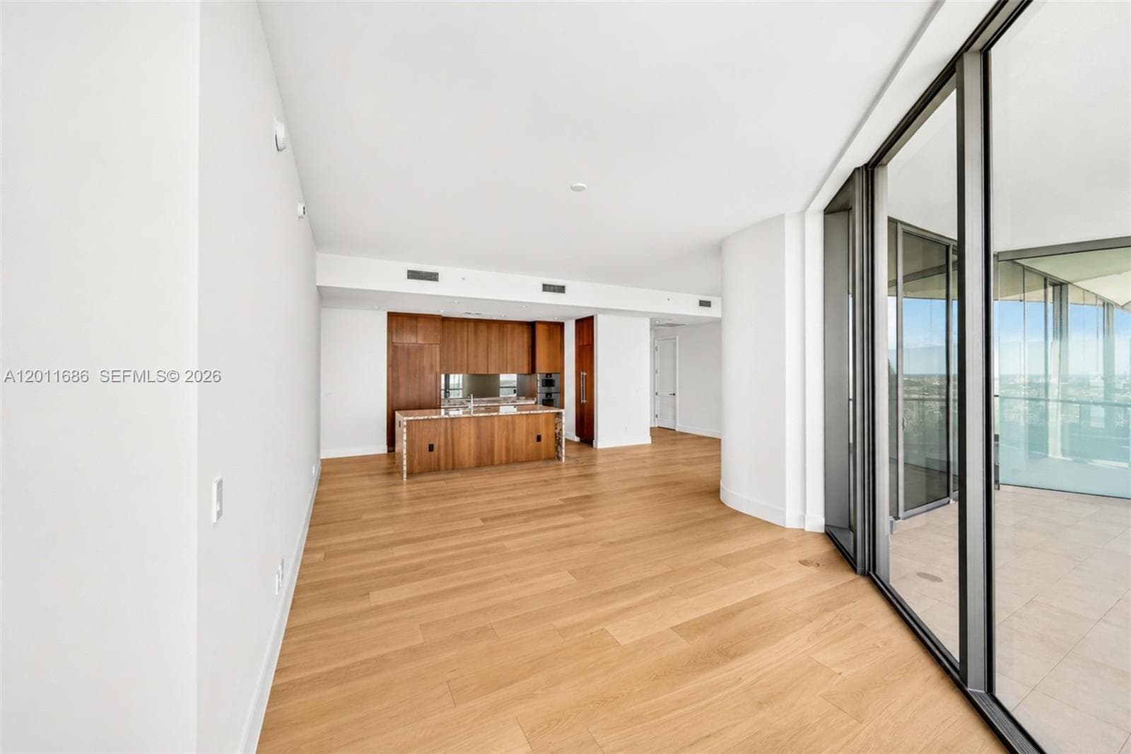 175 25 RD # 3303, Miami FL 33129 — 7