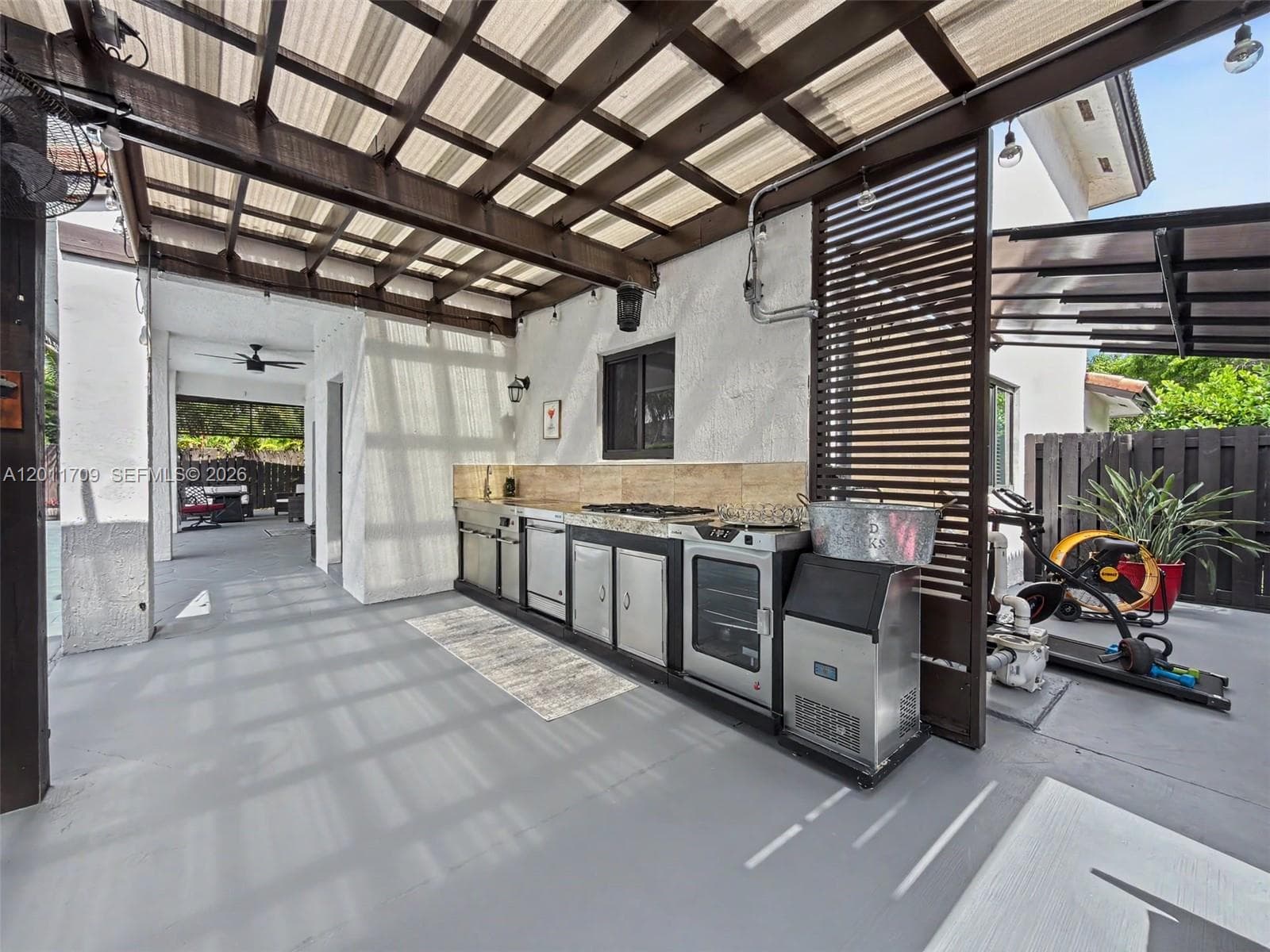 16162 SW 143rd St, Miami FL 33196 — 33