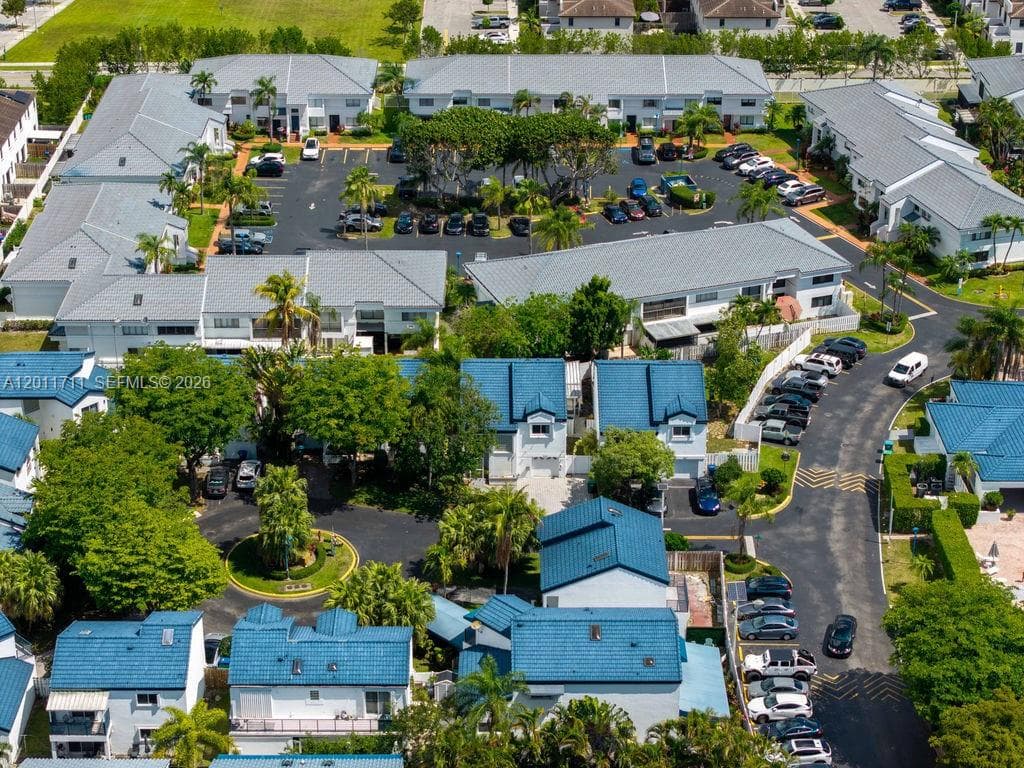 243 NE 212th Ter, Miami FL 33179 — 50