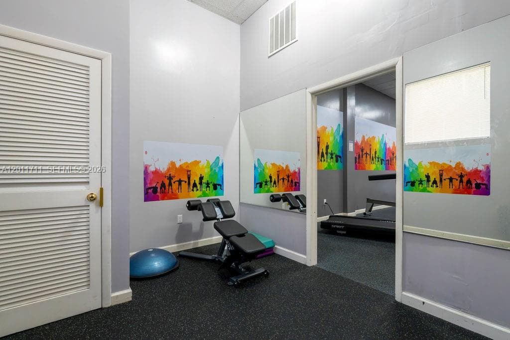 243 NE 212th Ter, Miami FL 33179 — 37
