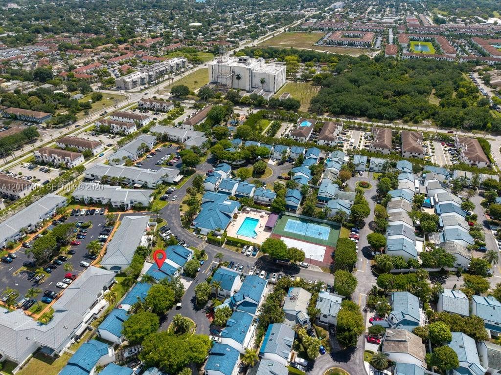 243 NE 212th Ter, Miami FL 33179 — 48