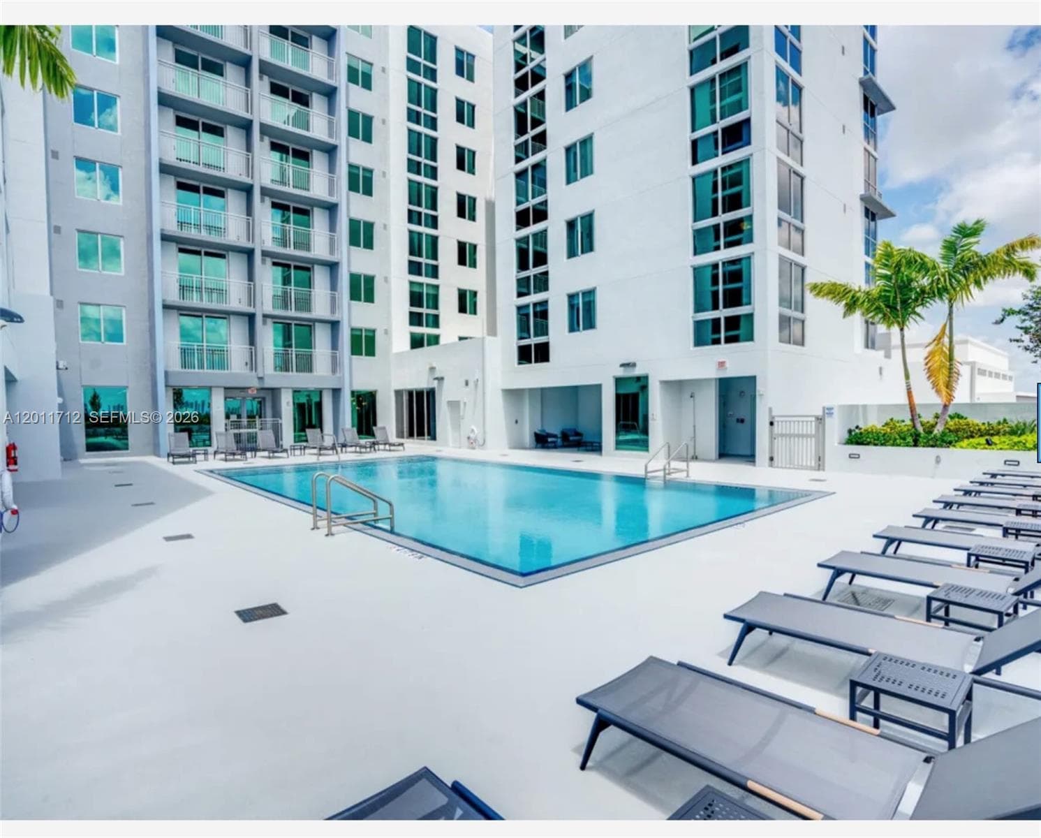 61 NW 37th Ave # 21, Miami FL 33125 — 2