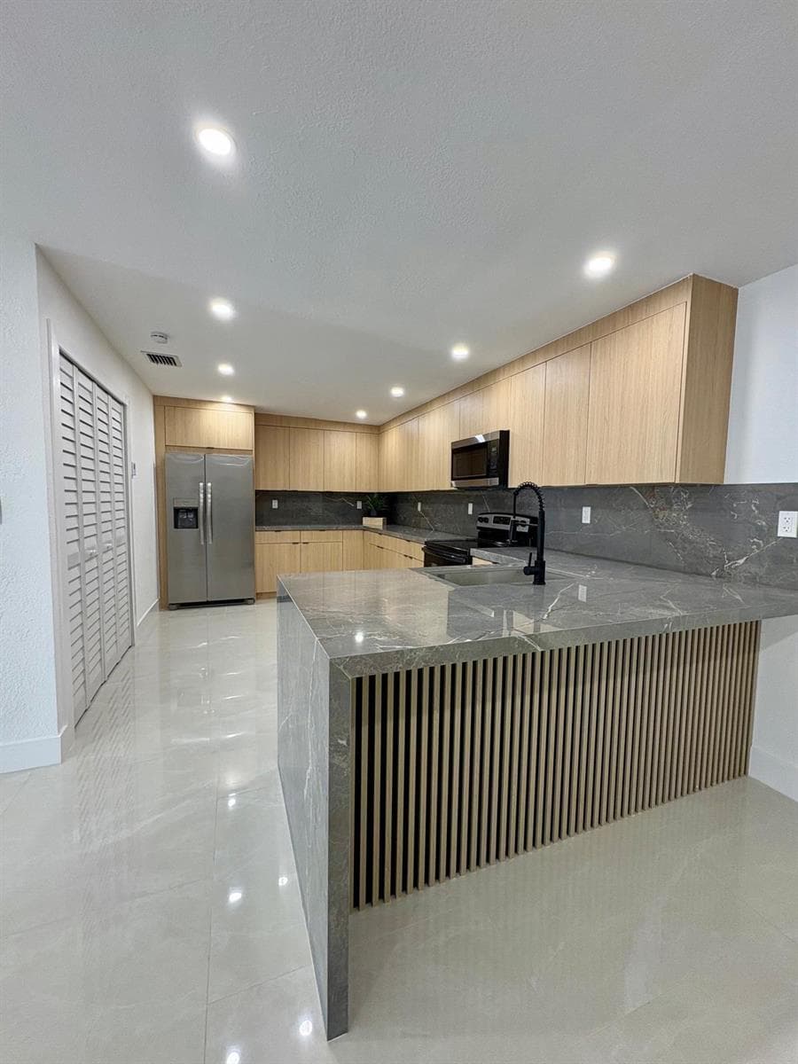 1890 Rutland Street, Opa-Locka FL 33054 — 32