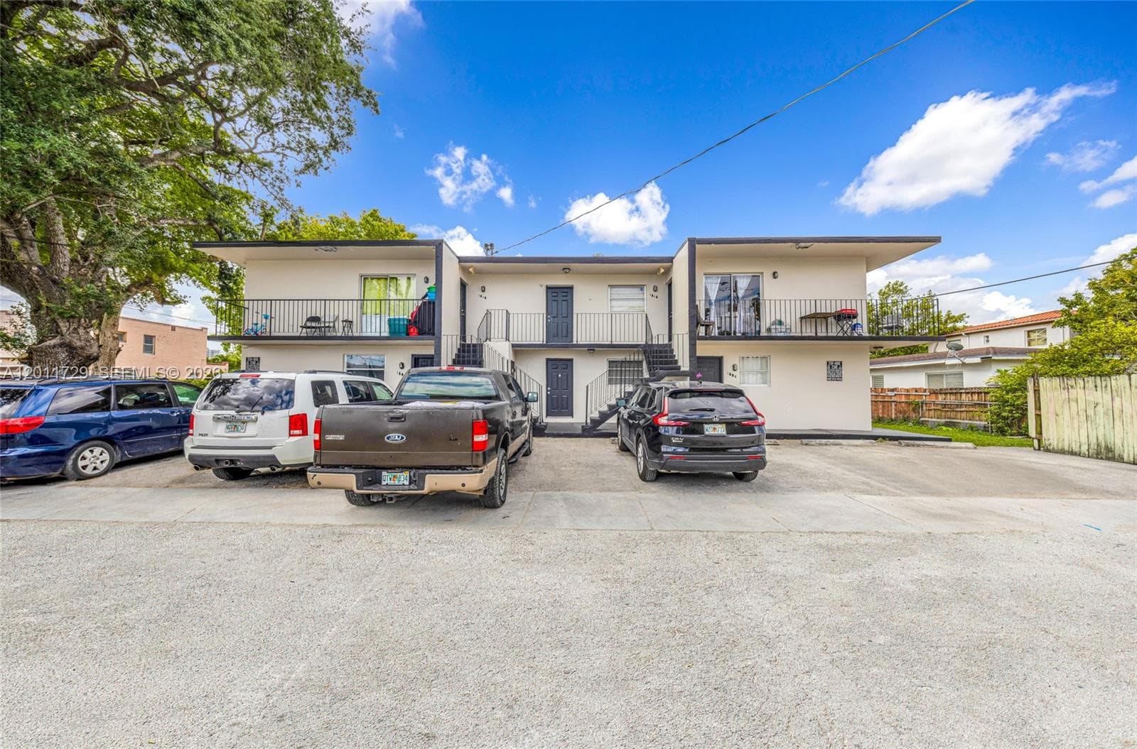 1800 NW 19th Ter, Miami FL 33125 — 2