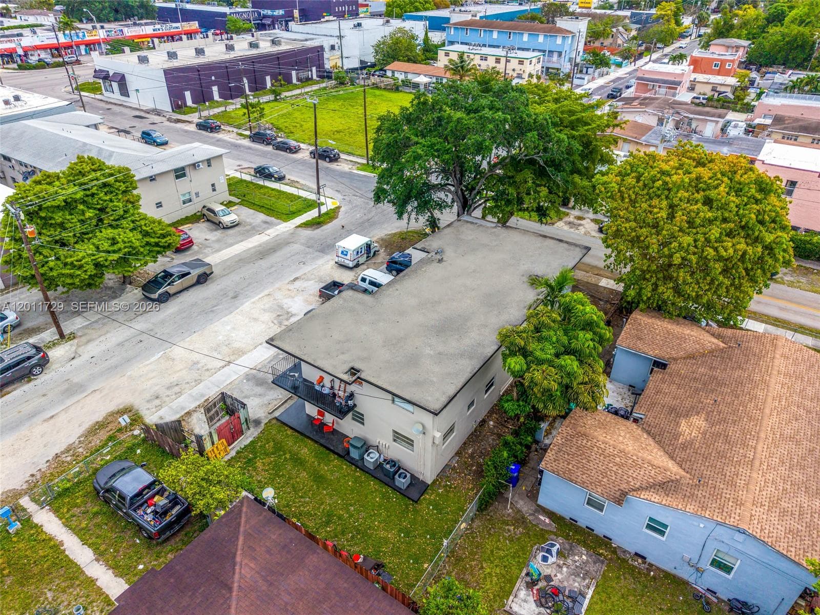 1800 NW 19th Ter, Miami FL 33125 — 12