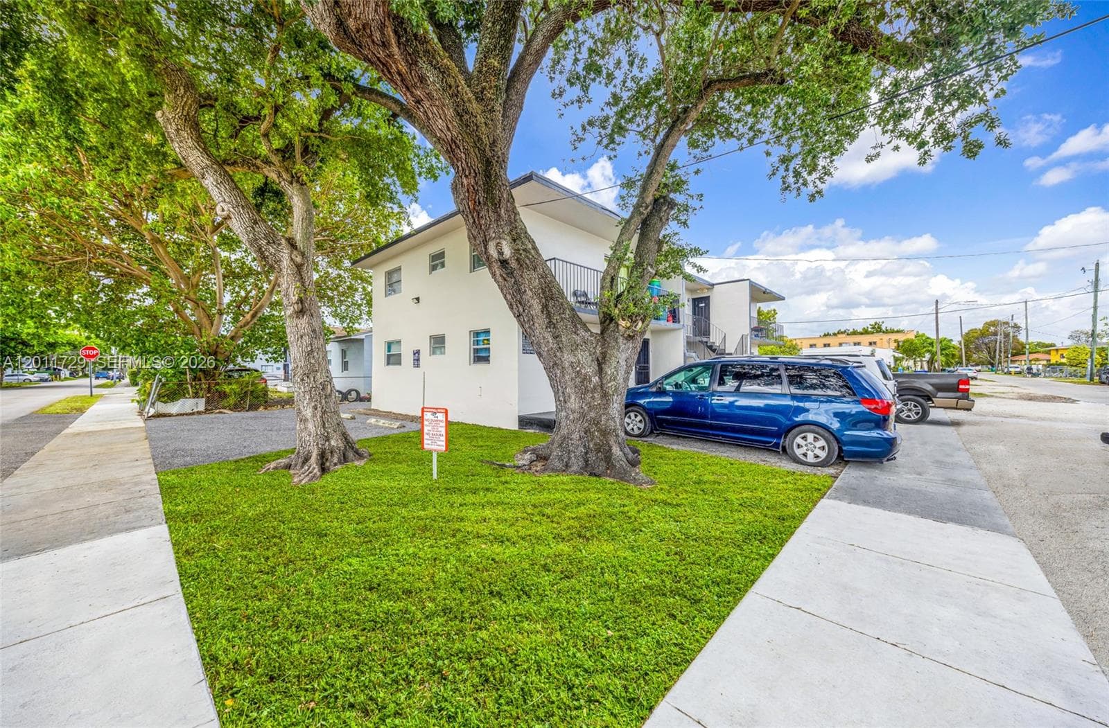 1800 NW 19th Ter, Miami FL 33125 — 3