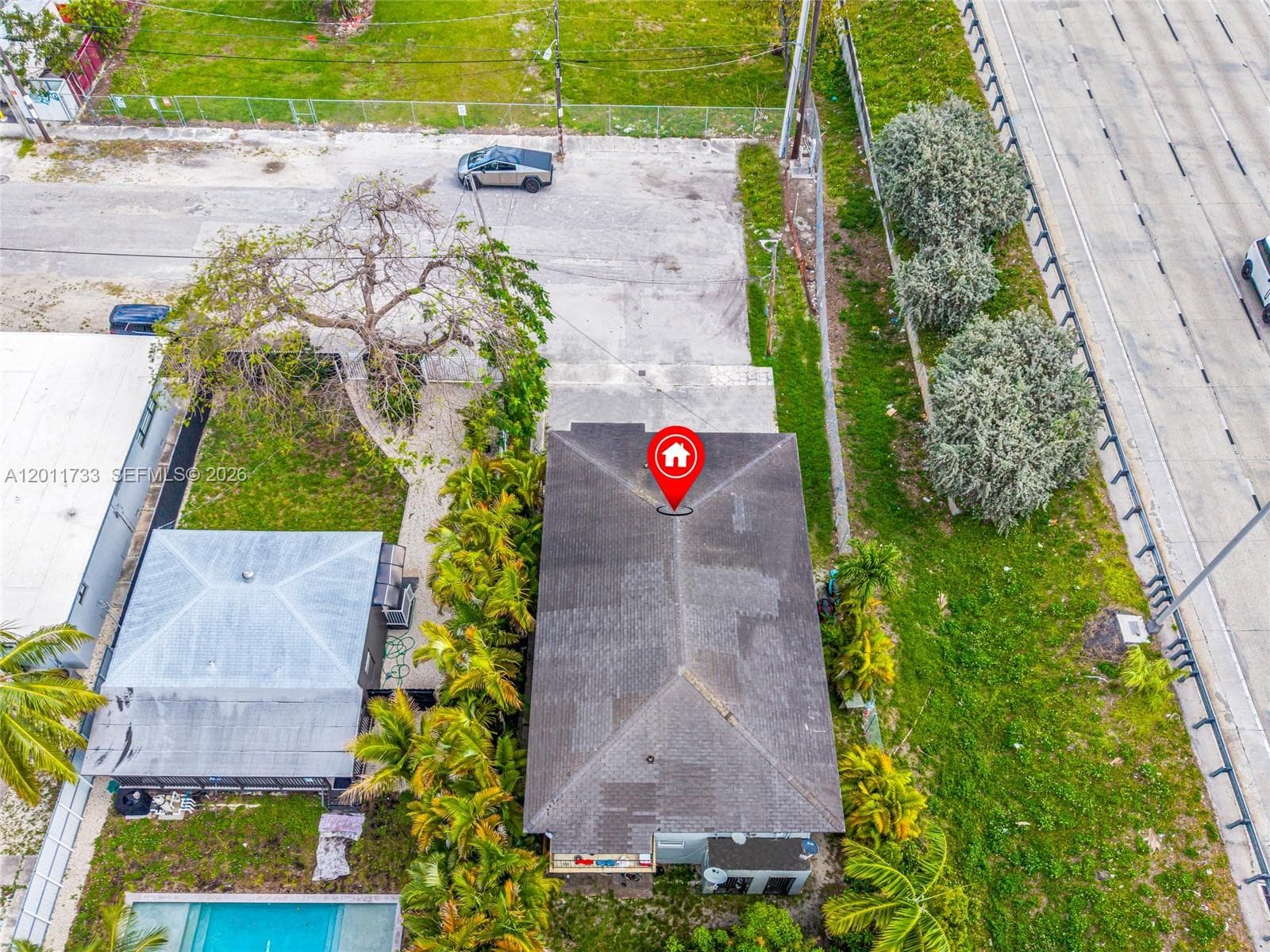 650 NW 28th St, Miami FL 33127 — 25