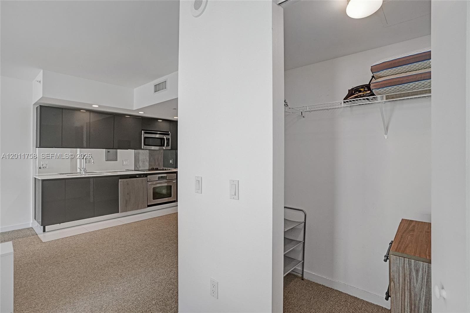 31 SE 6th St # 805, Miami FL 33131 — 27