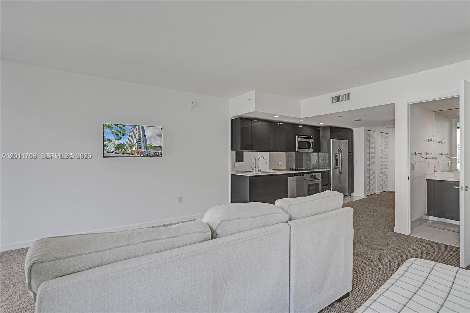 31 SE 6th St # 805, Miami FL 33131 — 13