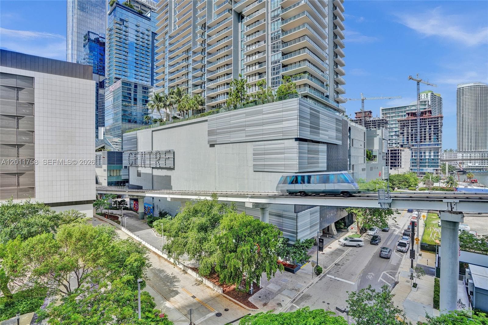 31 SE 6th St # 805, Miami FL 33131 — 26