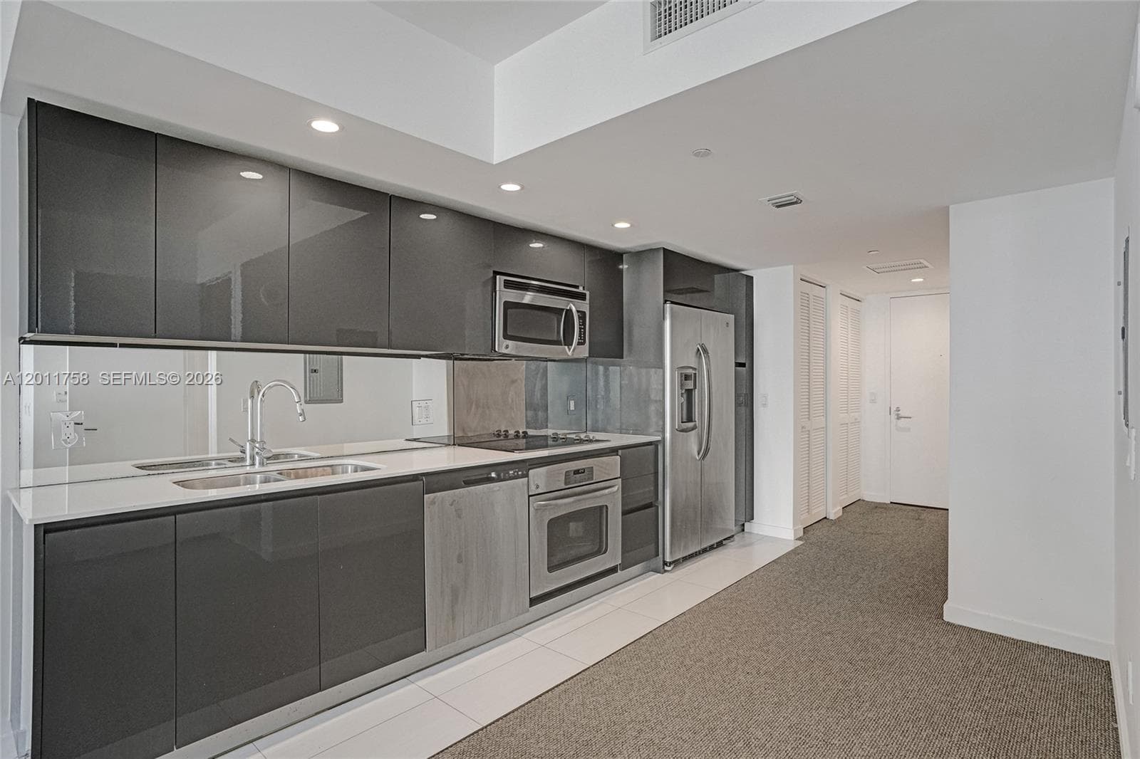31 SE 6th St # 805, Miami FL 33131 — 5