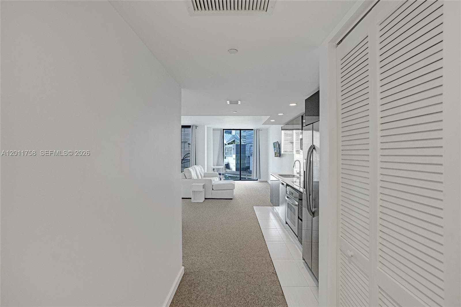31 SE 6th St # 805, Miami FL 33131 — 15