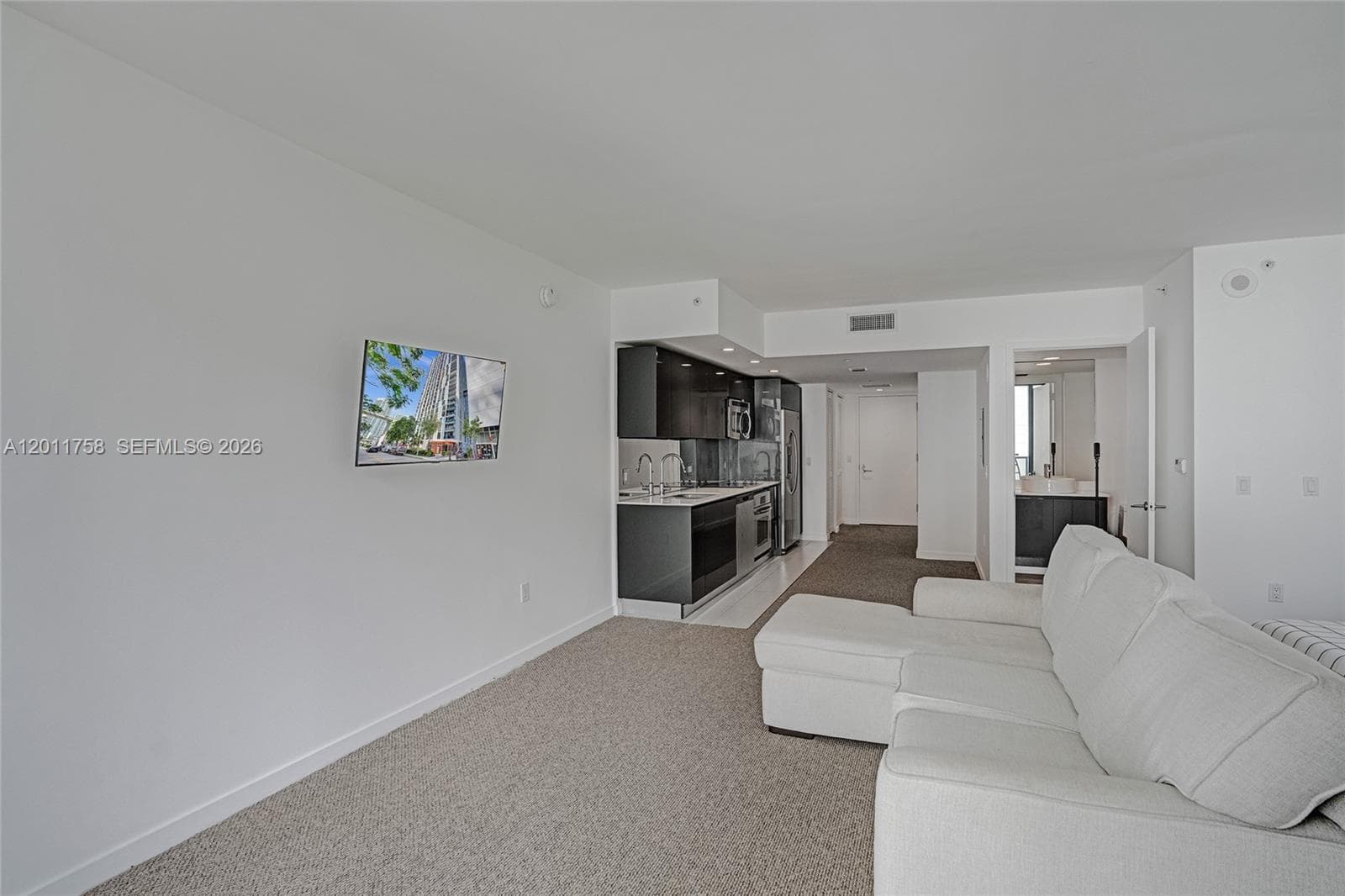 31 SE 6th St # 805, Miami FL 33131 — 29