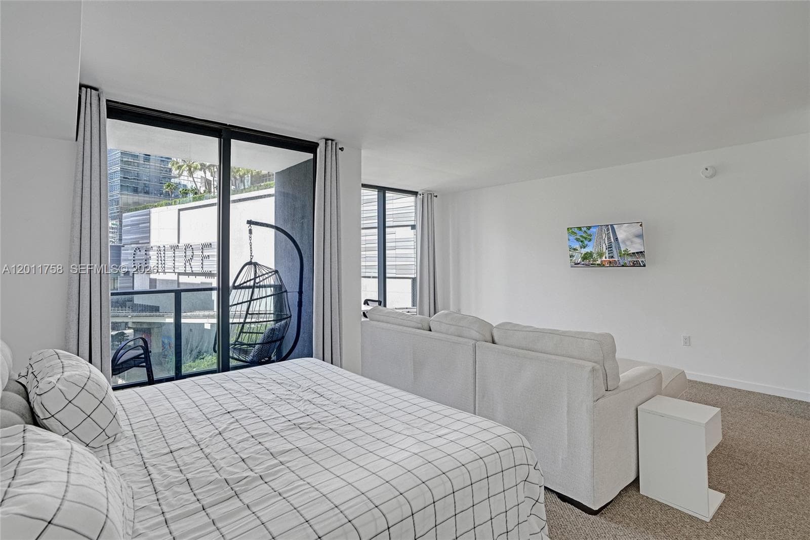 31 SE 6th St # 805, Miami FL 33131 — 8