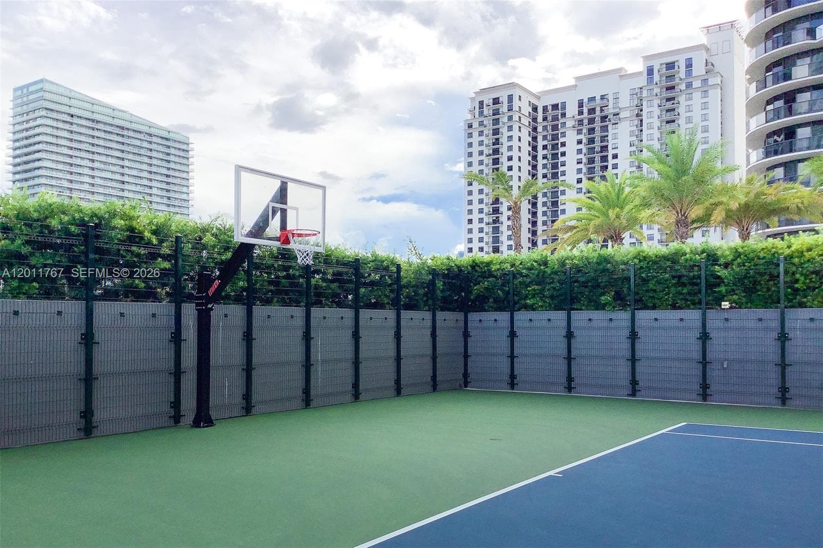 801 S Miami Ave # 3706, Miami FL 33130 — 43