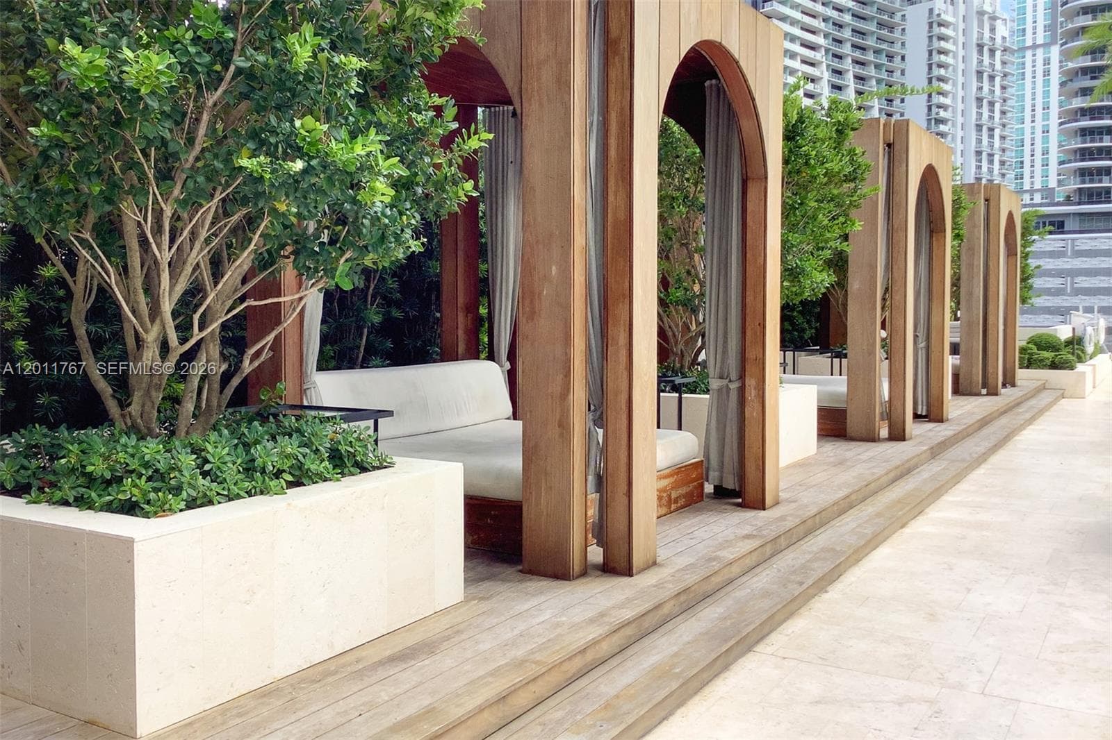 801 S Miami Ave # 3706, Miami FL 33130 — 36