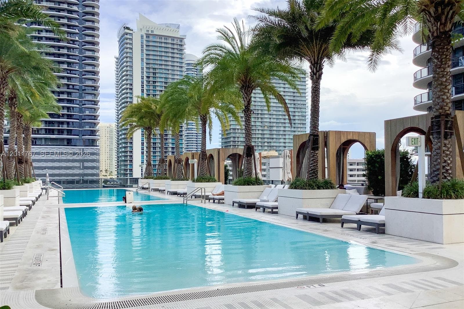 801 S Miami Ave # 3706, Miami FL 33130 — 34
