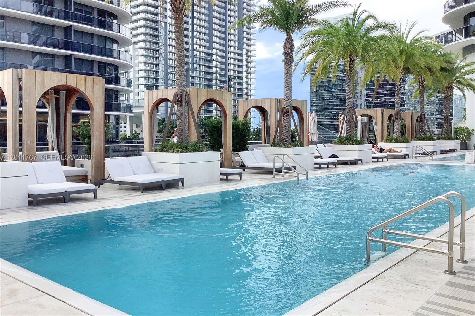 801 S Miami Ave # 3706, Miami FL 33130 — 38