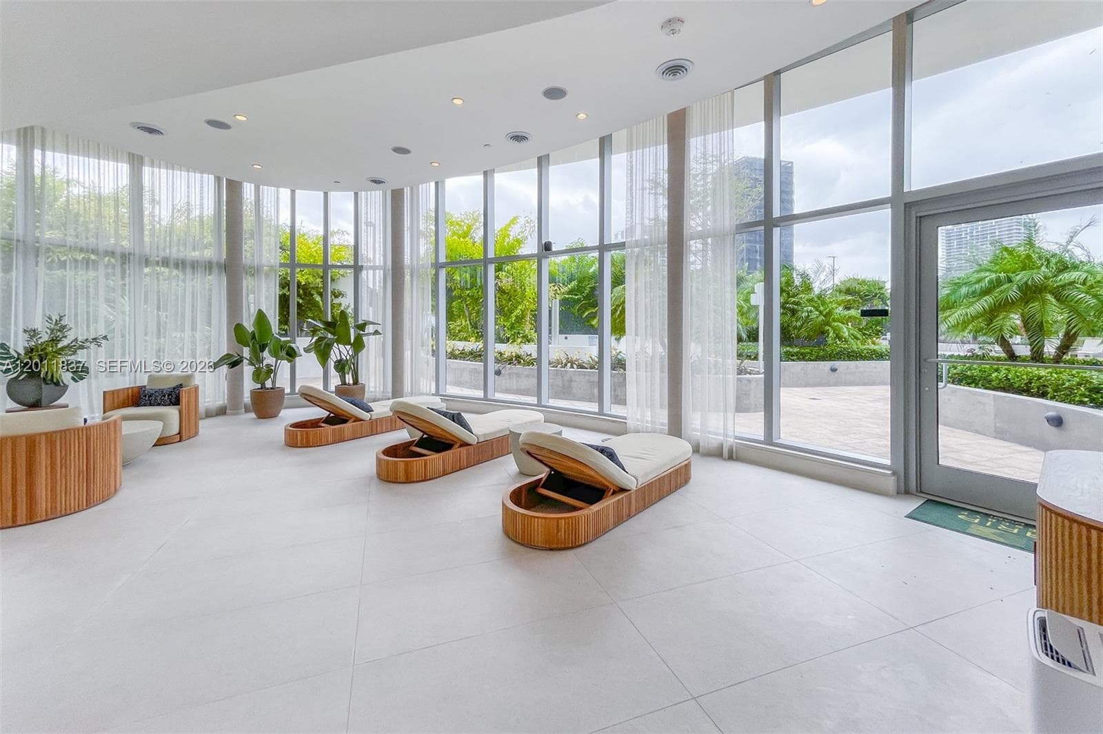 700 NE 24th Street # 904, Miami FL 33137 — 37