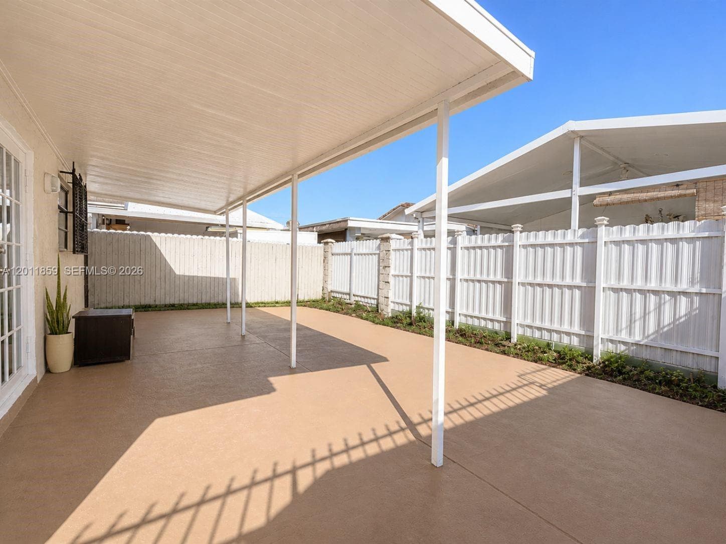4401 W 10th Ct, Hialeah FL 33012 — 11