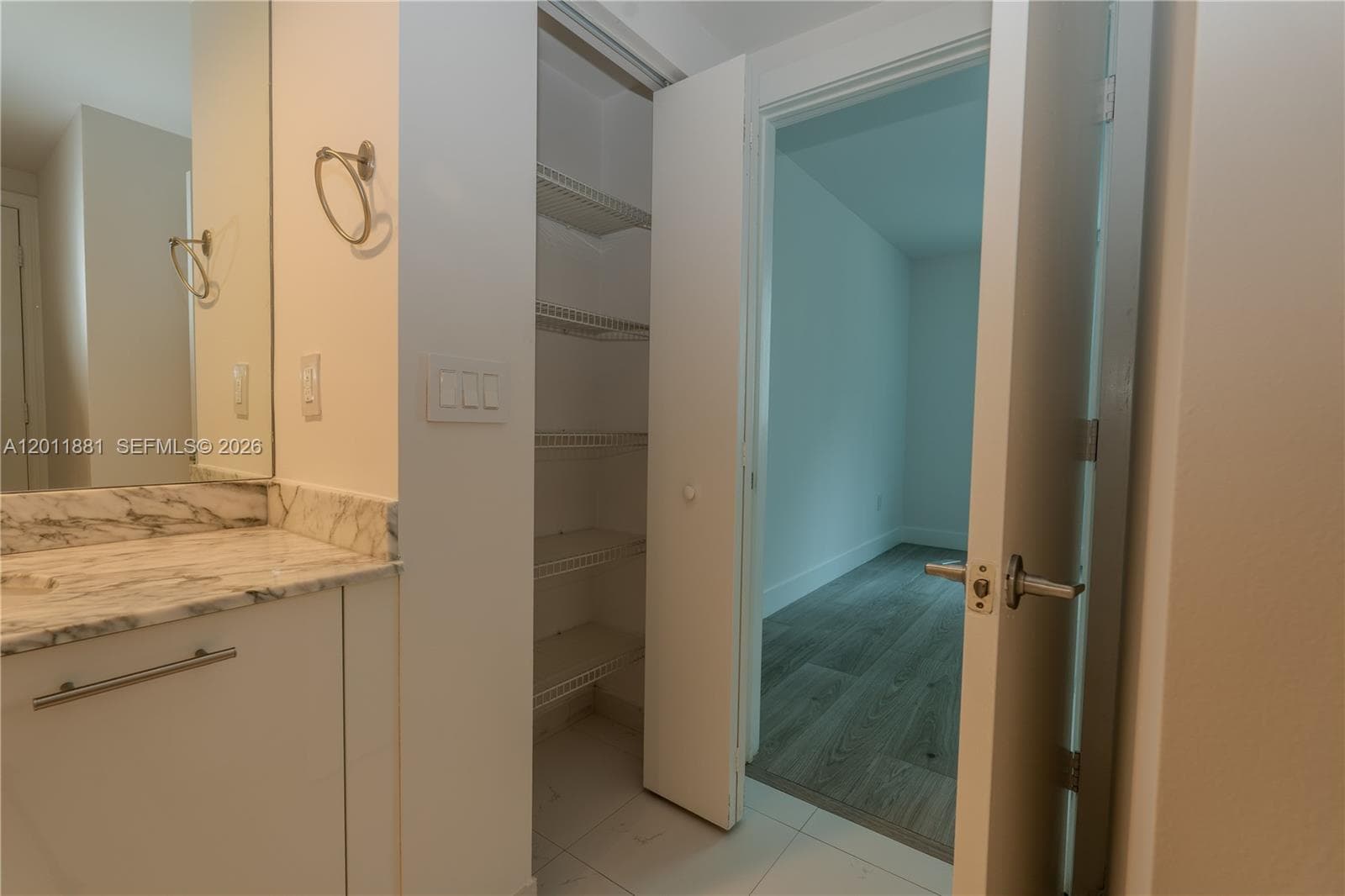 500 Brickell Ave # 1407, Miami FL 33131 — 27
