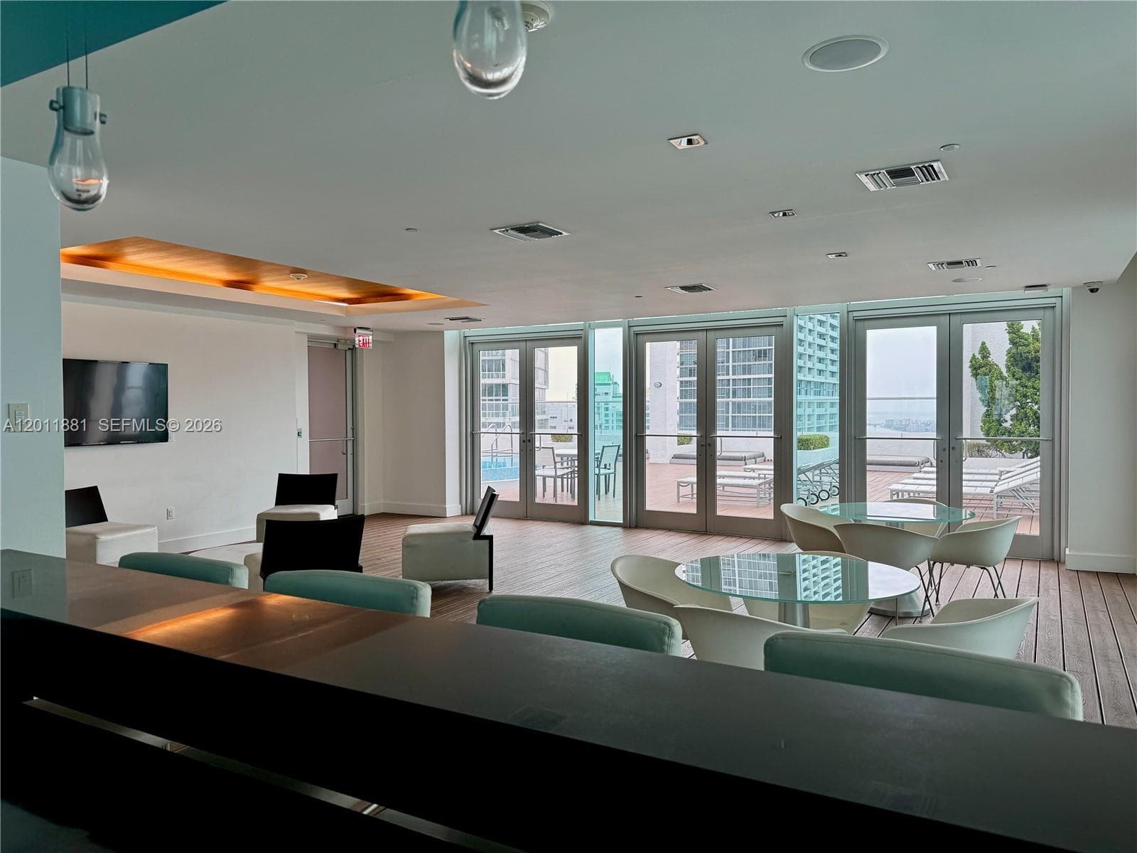 500 Brickell Ave # 1407, Miami FL 33131 — 46